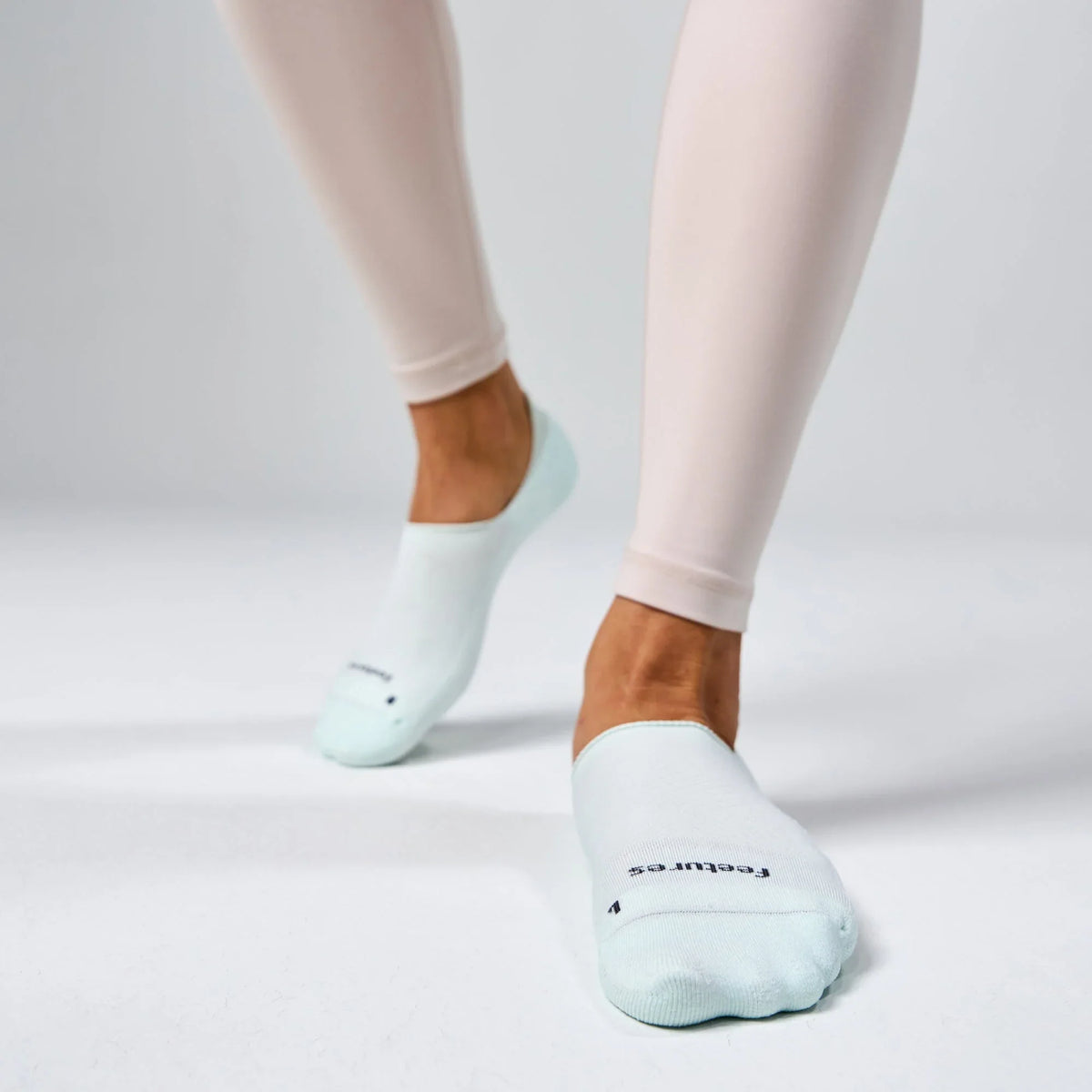 Elite Light Cushion Invisible